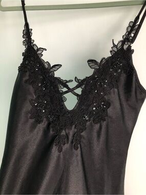90s Y2K Shirley of Hollywood Lace-Trim Satin V-Neck Chemise Mini Slip Dress